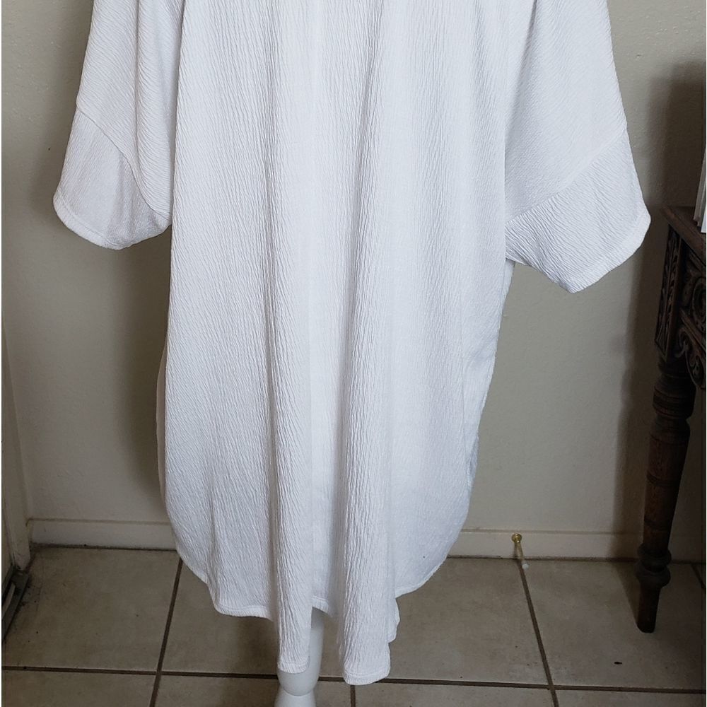 Long white blouse - Picture 4 of 5